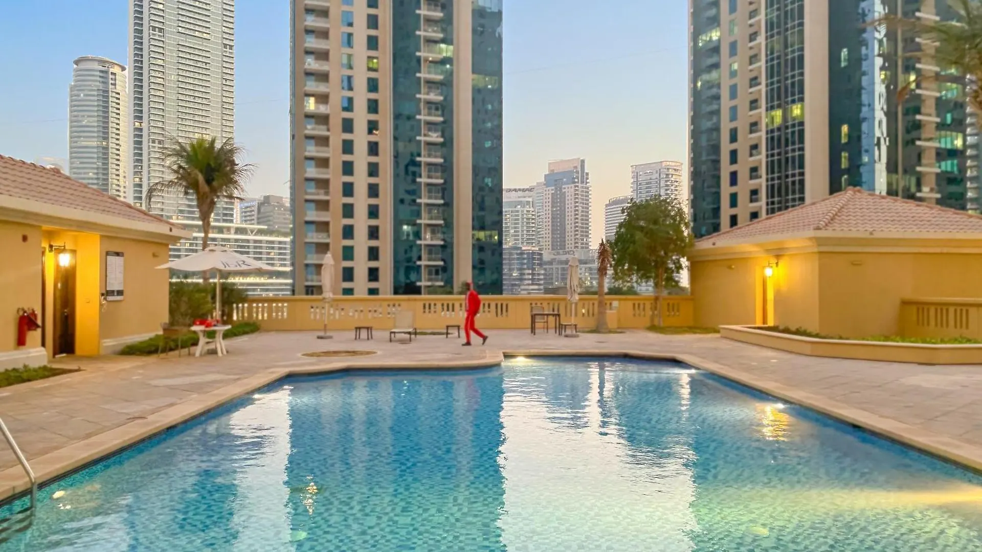 Apartmán Luxe 2Br With Marina View In Jbr And Walk To The Beach Dubaj