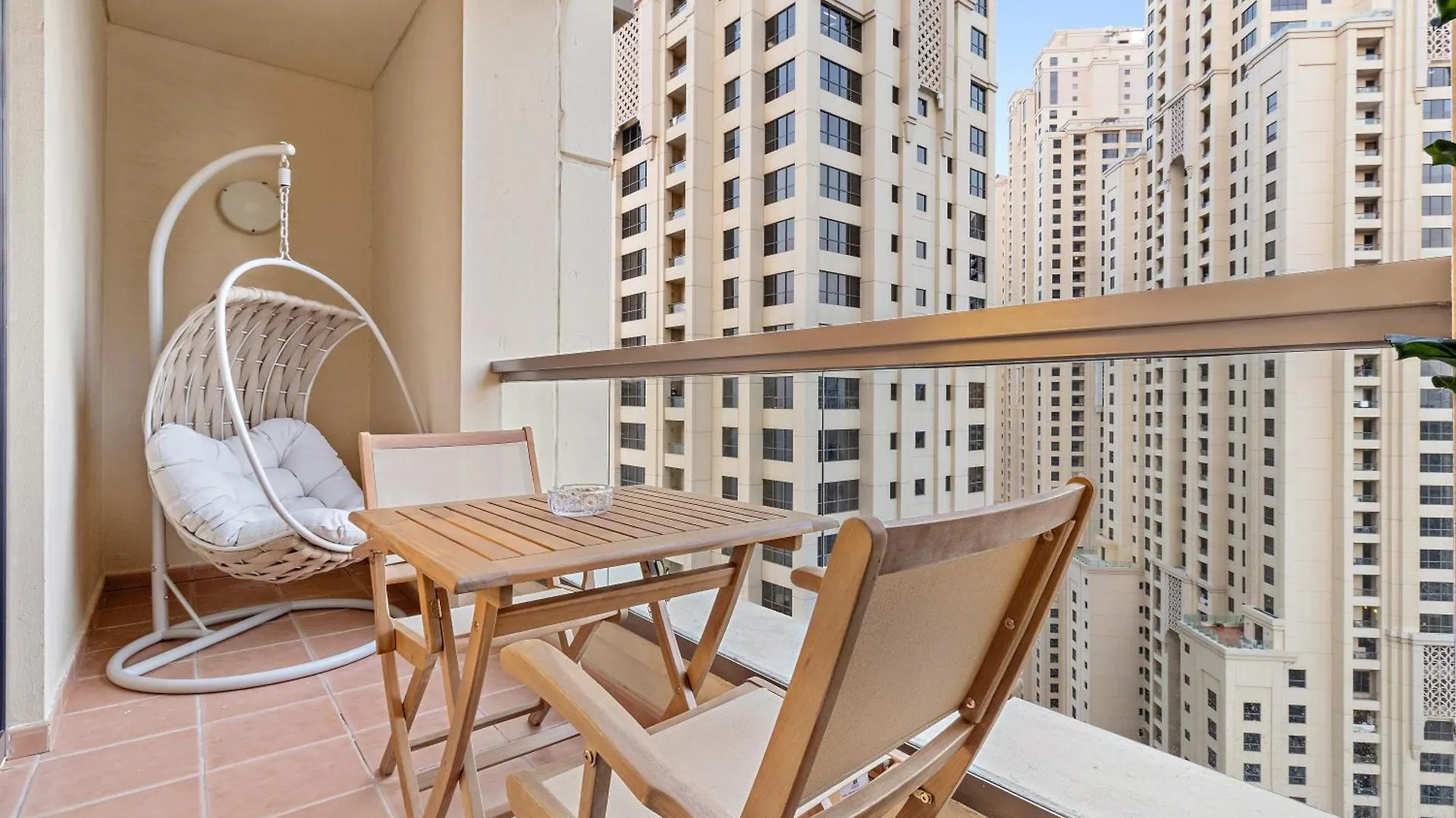 Luxe 2Br With Marina View In Jbr And Walk To The Beach 迪拜 公寓